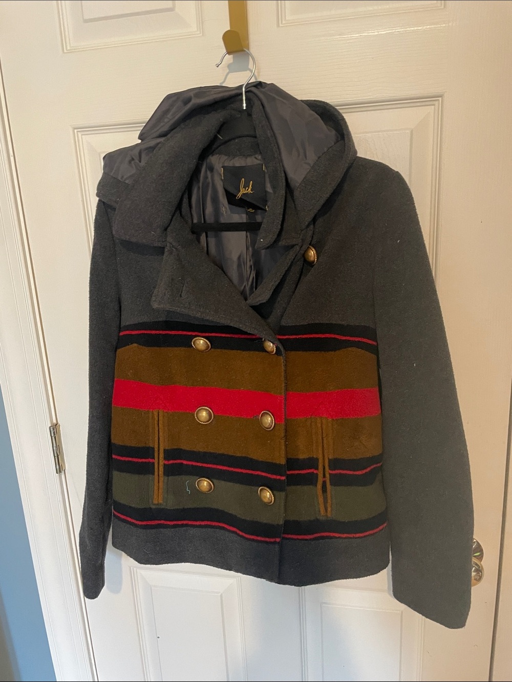 Jack fleece Charcoal Peacoat with Red, Olive & Brown Stripes size medium